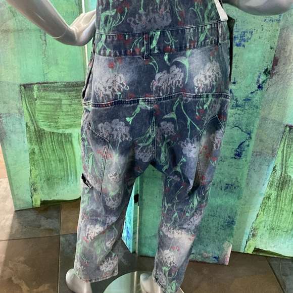 Buykud Floral Overalls - Picture 6 of 9